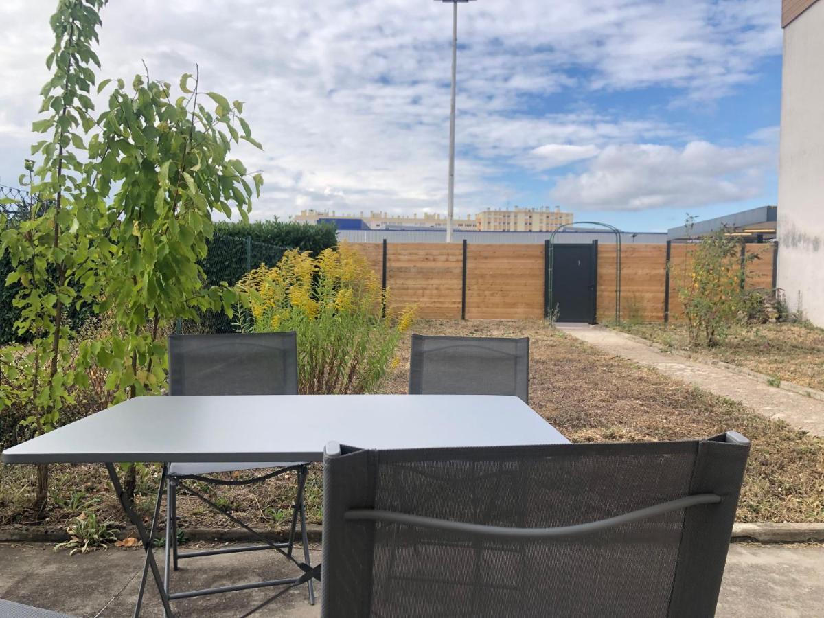 Chill And Sun, 2 Chambres Calme Avec Terrasse Et Parking Metz Exterior photo